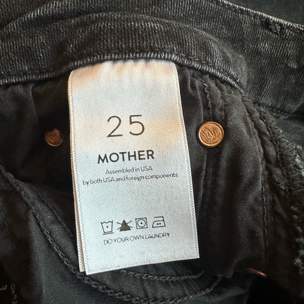 Mother High Waisted Looker Ankle Fray in Night Hawk Washed Black size 25 - Picture 5 of 13